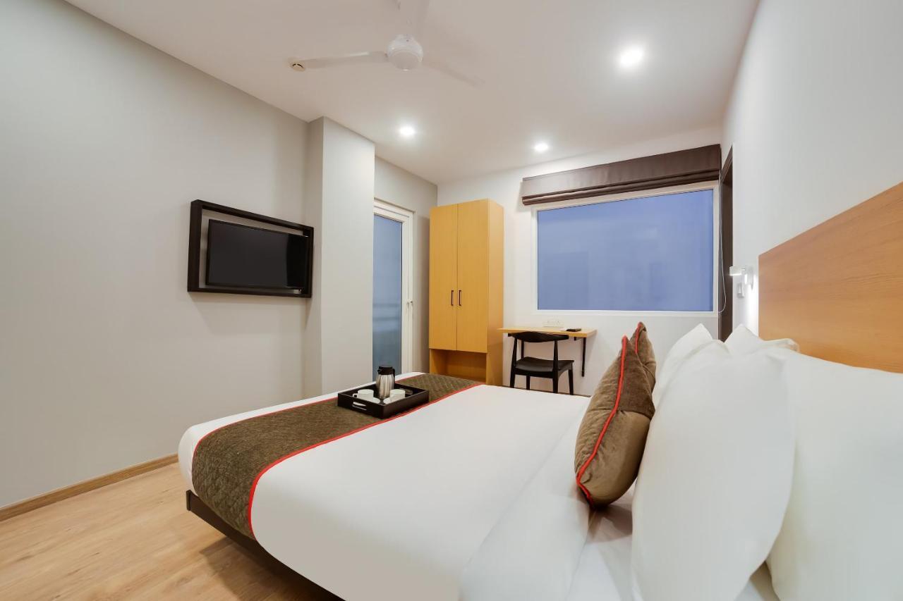 Oyo Townhouse 019 Anand Vihar Hotel Ню Делхи Екстериор снимка