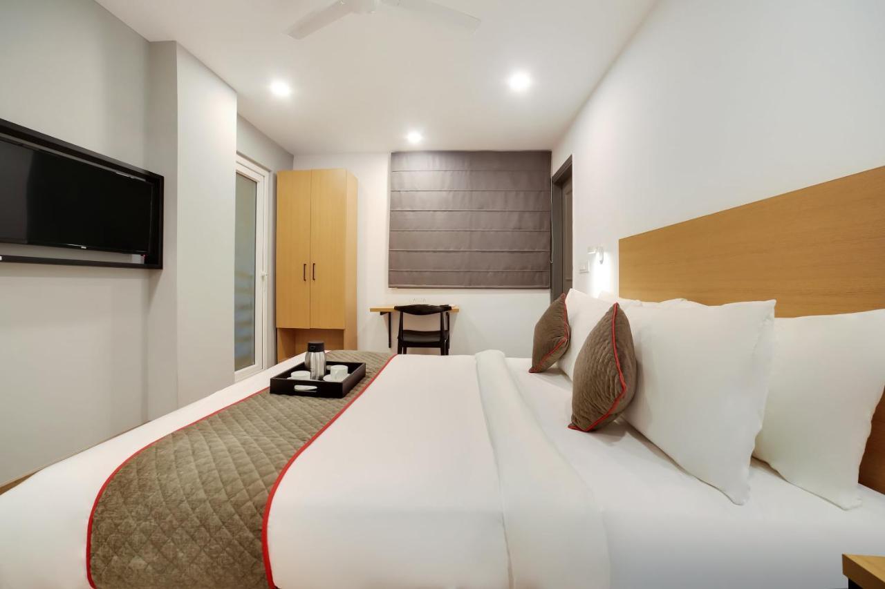 Oyo Townhouse 019 Anand Vihar Hotel Ню Делхи Екстериор снимка