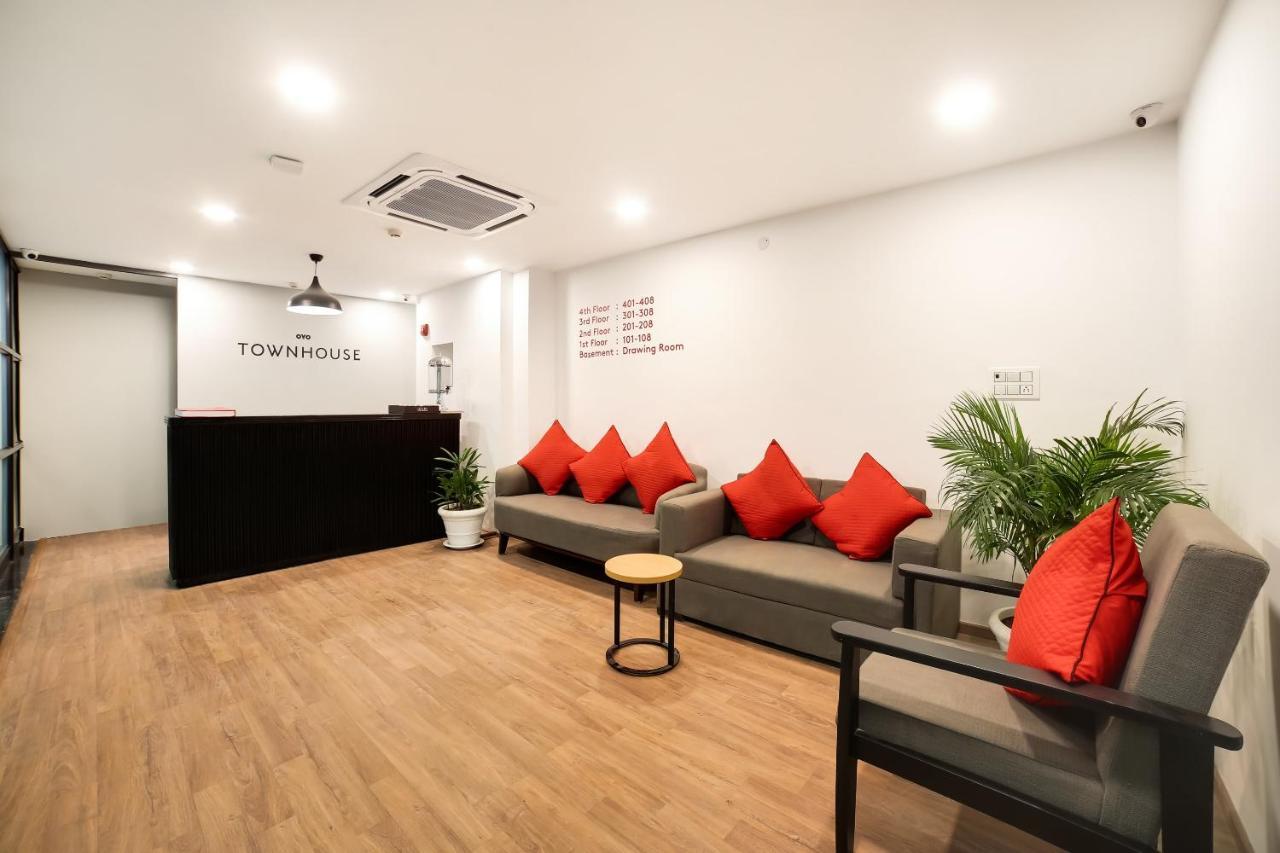 Oyo Townhouse 019 Anand Vihar Hotel Ню Делхи Екстериор снимка