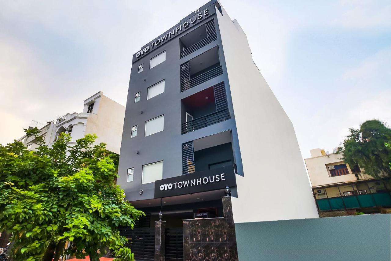 Oyo Townhouse 019 Anand Vihar Hotel Ню Делхи Екстериор снимка
