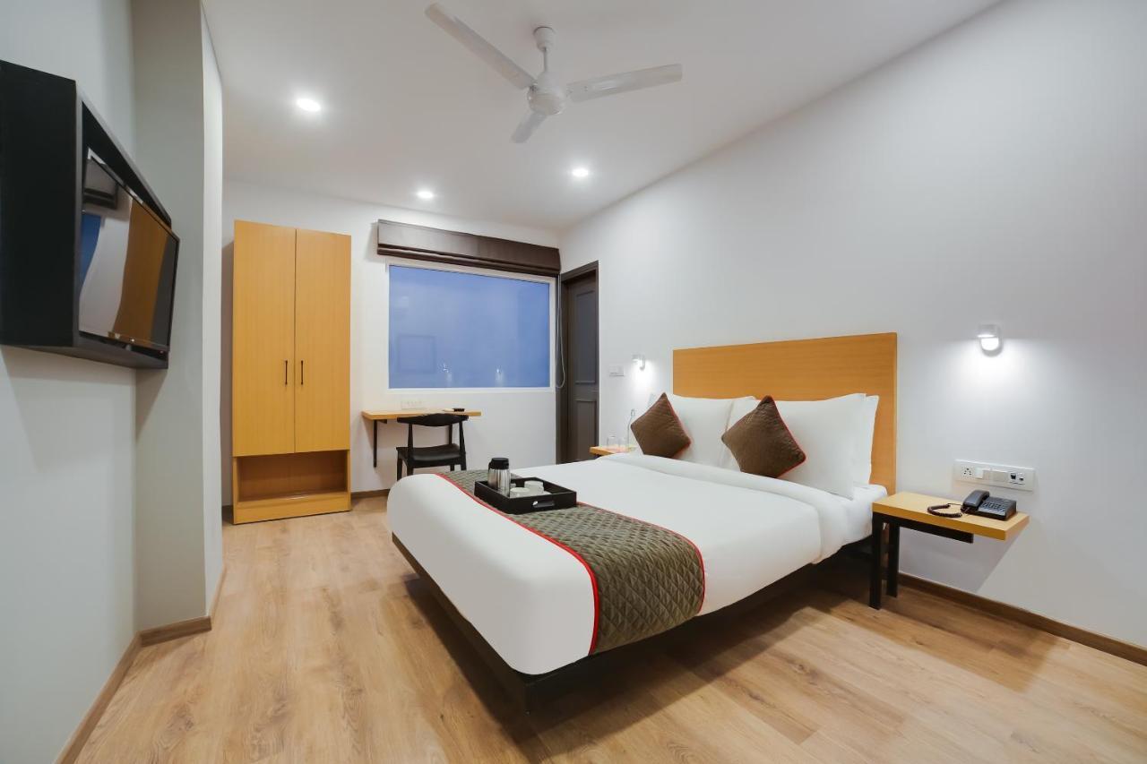Oyo Townhouse 019 Anand Vihar Hotel Ню Делхи Екстериор снимка
